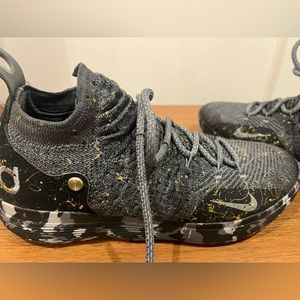 KD 11 “Multi-Color Metallic Gold”